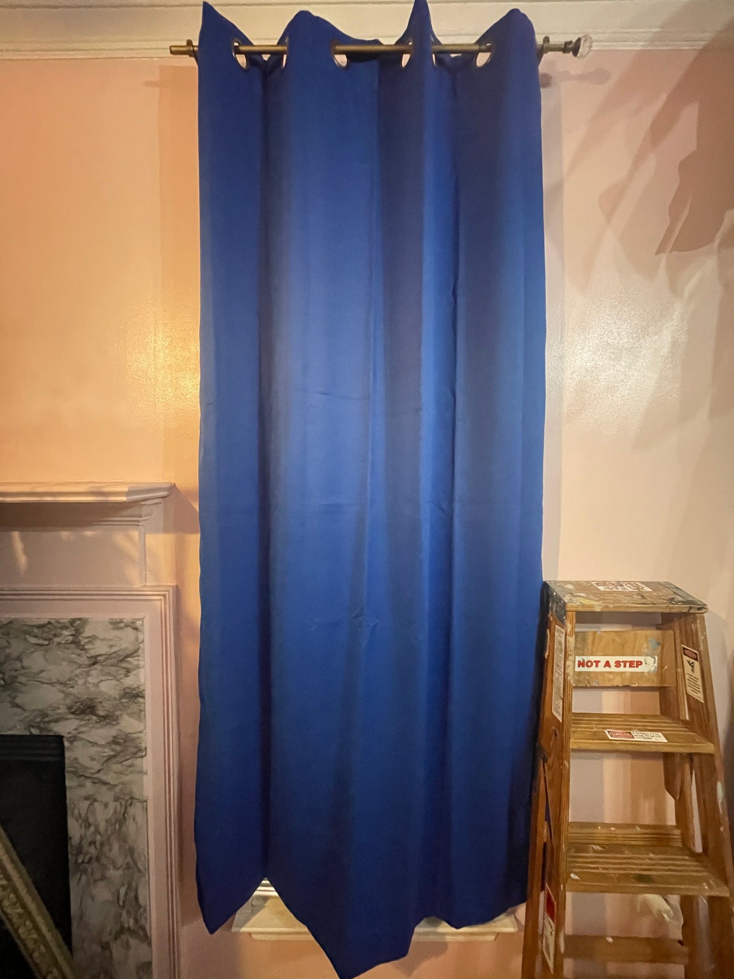 CURTAIN RENTAL BLUE SATIN BRIGHT