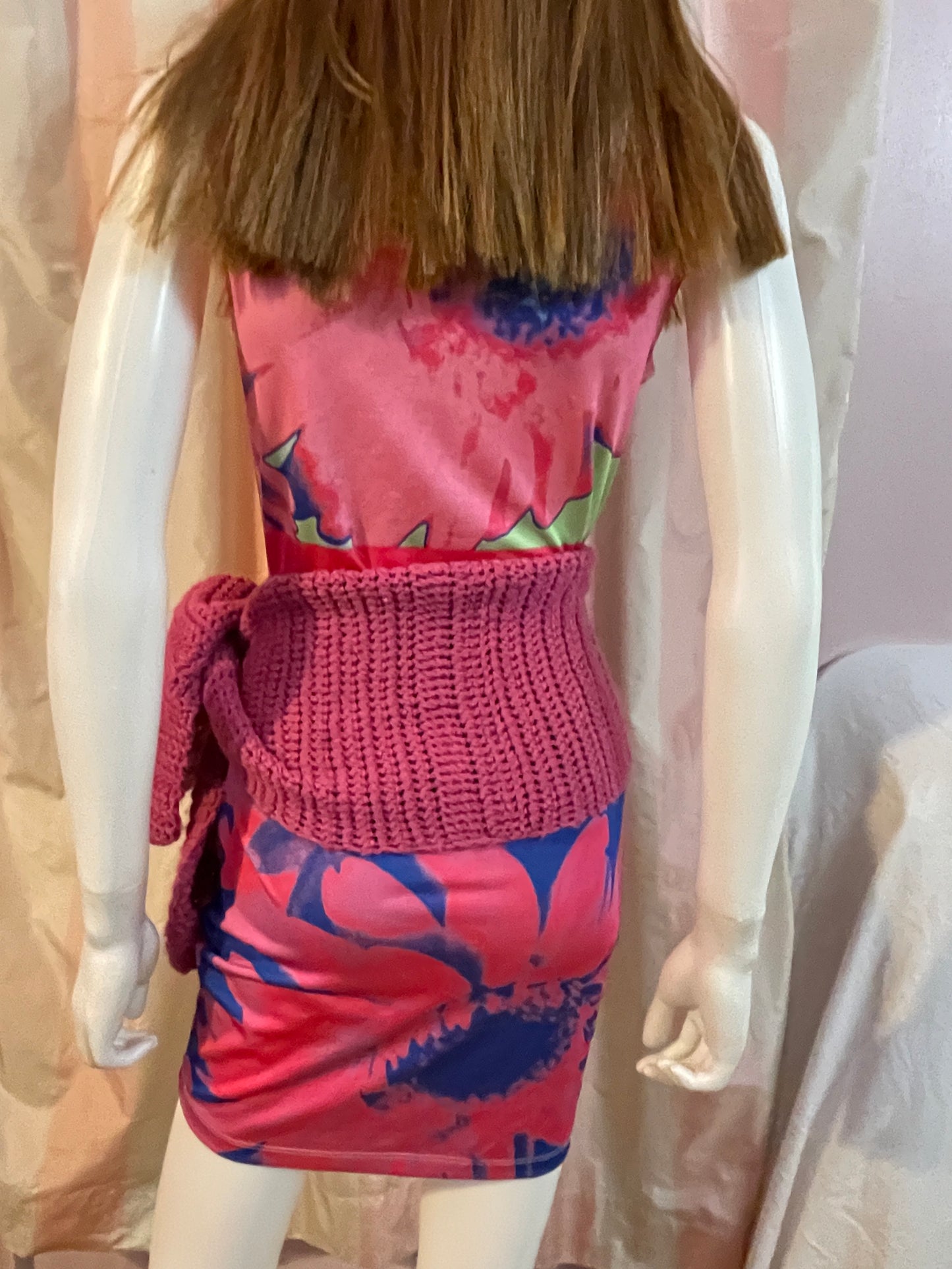 Original SL stretch dress with hand knit pink scarf
