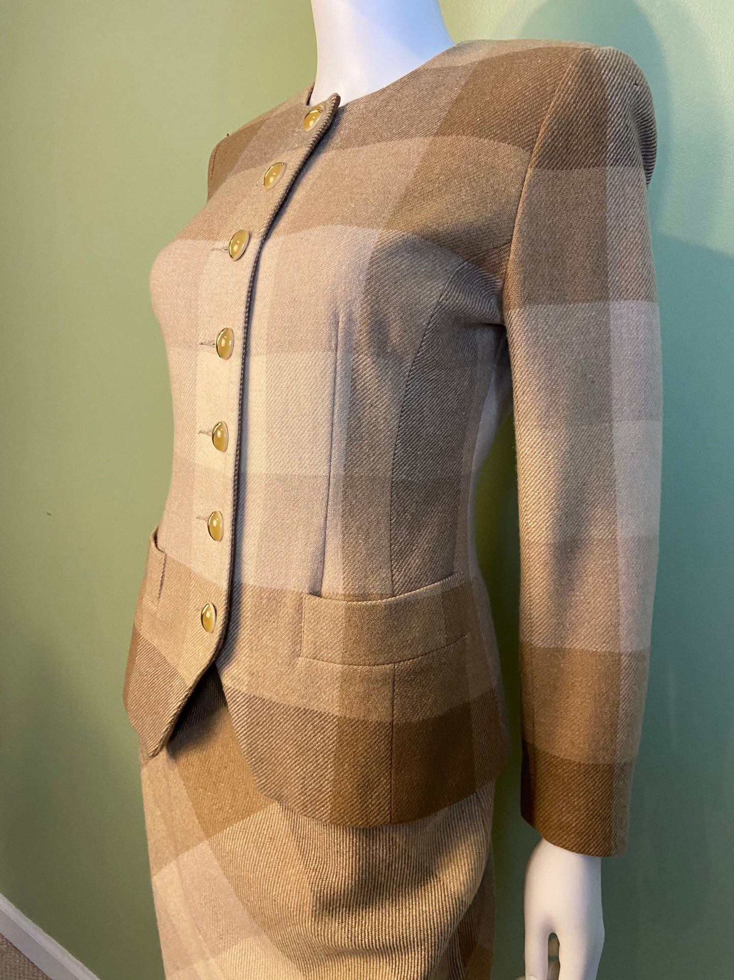 Vintage Tan & Cream Plaid Collarless Blazer W/ Cats’s Eye Buttons Abby Essie
