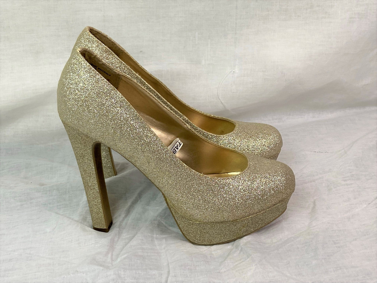 Mossimo Champagne Silver Glitter Platform Pumps ABBY ESSIE STUDIOS