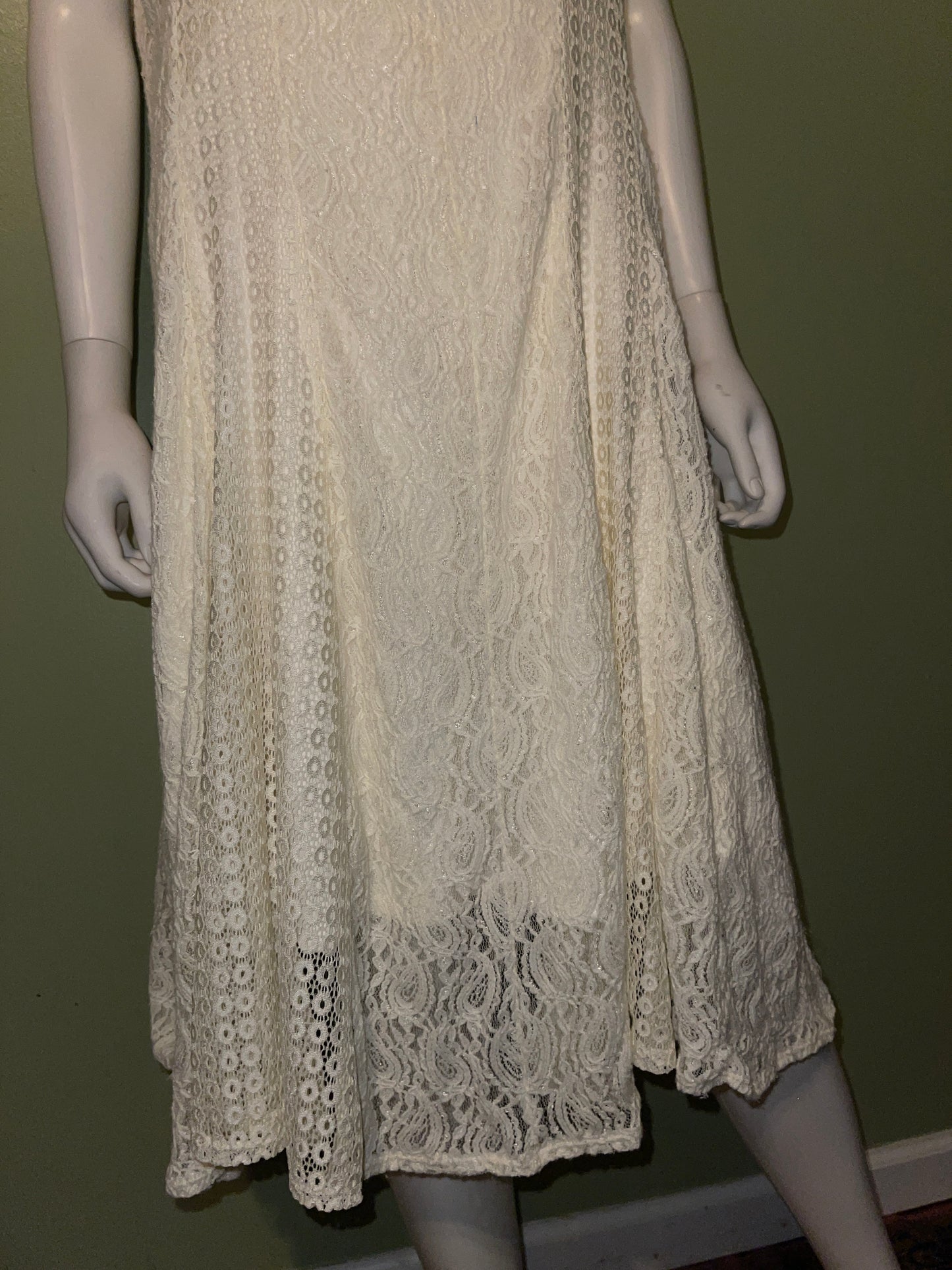 DRESS RENTAL LACE WHITE CREAM 1X  PLUS XXL XL