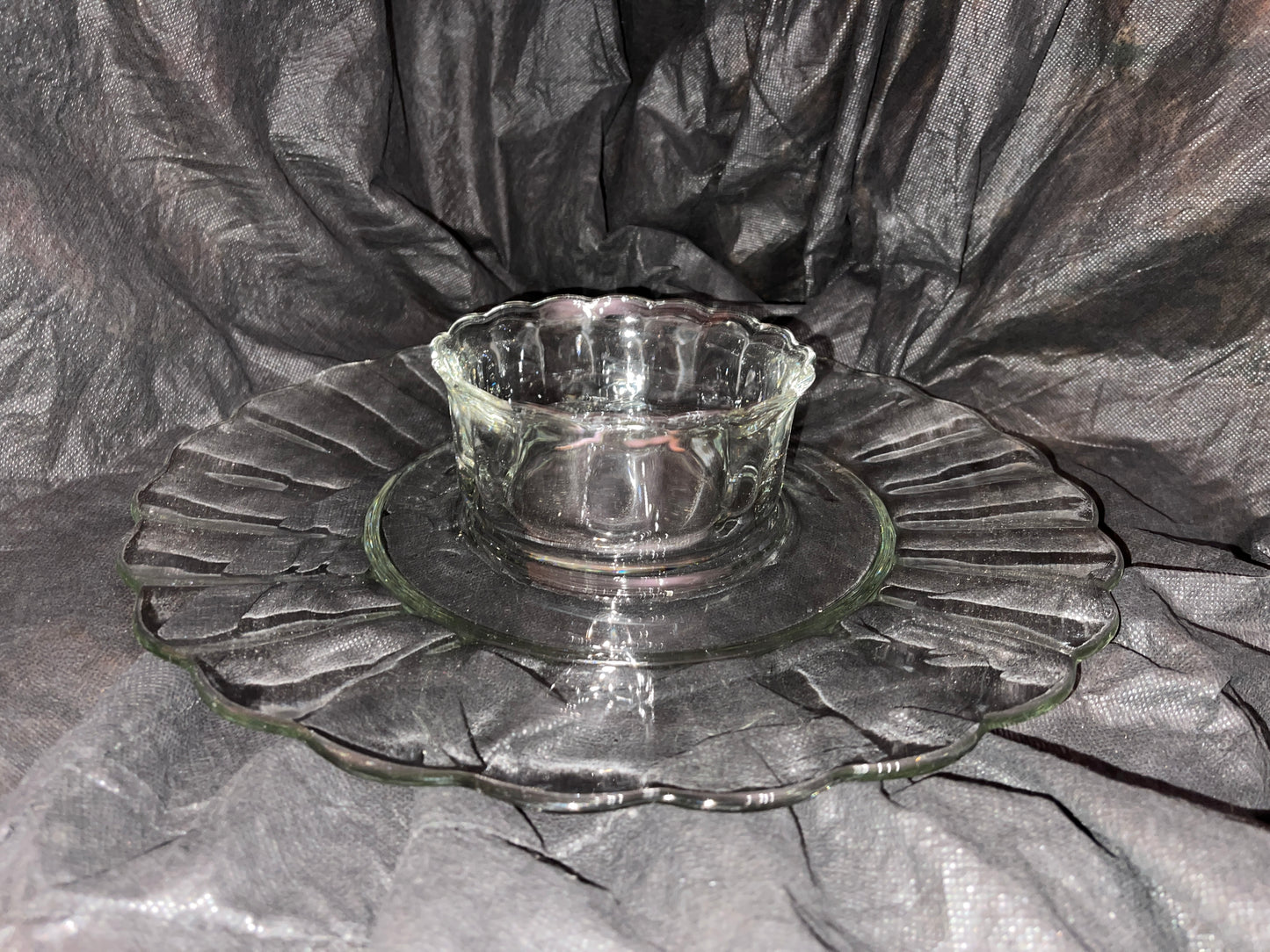 DISH RENTAL VINTAGE GLASS CHIP DIP SERVING PLATTER PLATE