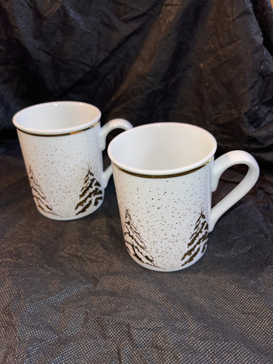 CUPS HOLIDAY RENTAL CHRISTMAS XMAS COFFEE TEA MUG GOLD WHITE BRIDAL