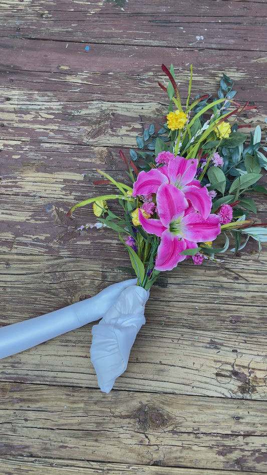 RENTAL FLOWERS BRIDAL BOUQUET LILIES PINK EUCALYPTUS